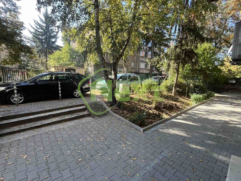 Дава се под наем Двустаен апартамент в София, Лозенец - 75 кв.м за 670 € - Снимка #12