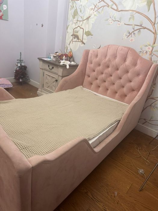 Кровать 180х110 с матрасом