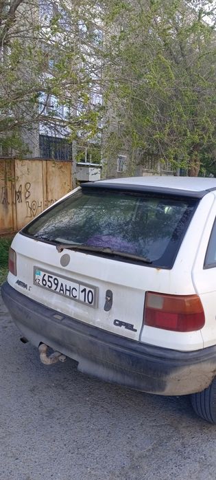 Продам автомобиль опель астра 1995 года