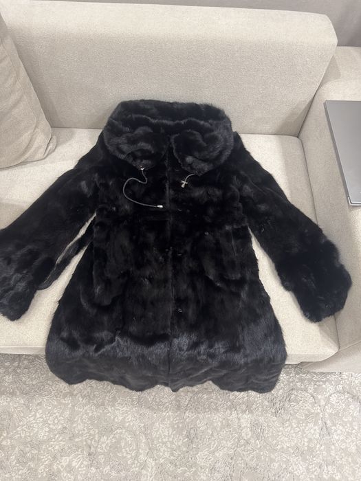 Продам шубу норковую