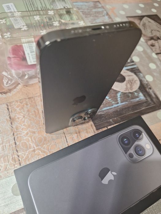 Продава се Iphone 13 pro 128 gb.