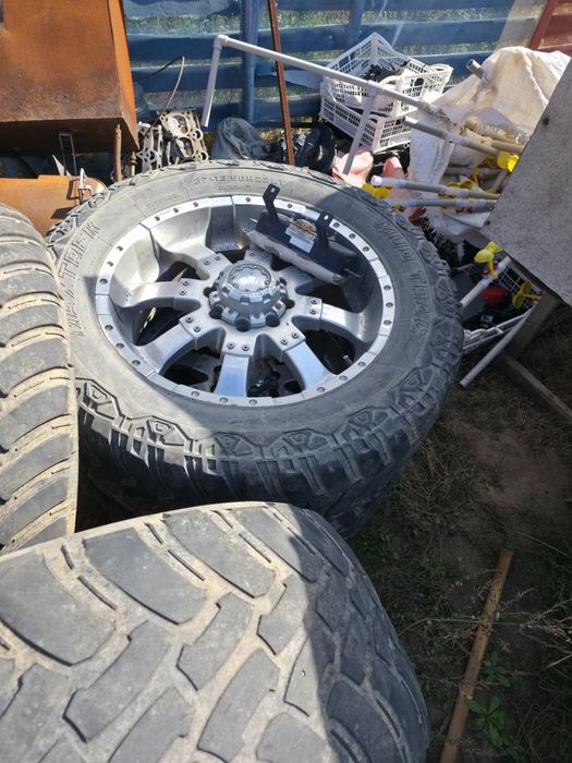 Диски с шинами грязевые