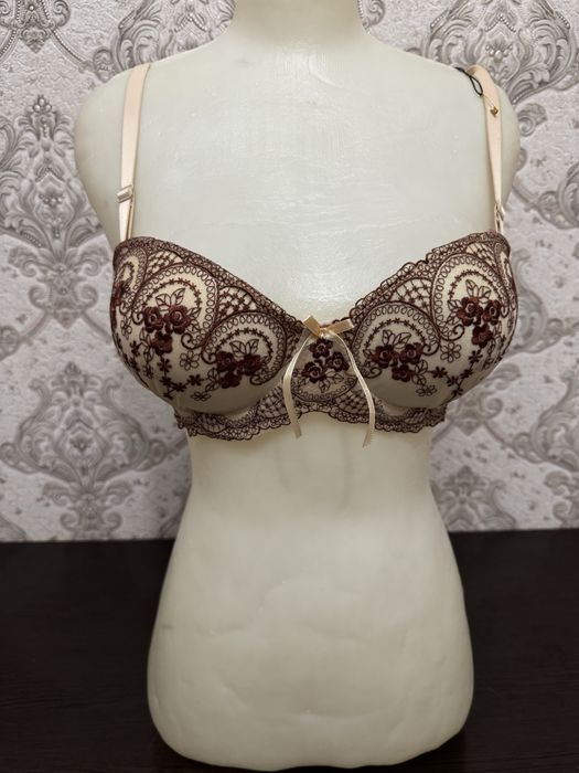 Новый бюстгалтер чашка С