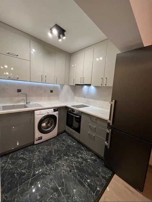 Дава се под наем Двустаен апартамент в Пловдив, Каменица 1 - 68 кв.м за 348.84 € - Снимка #3