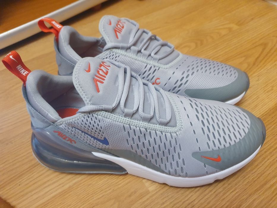 Adidași NIKE AIR 270