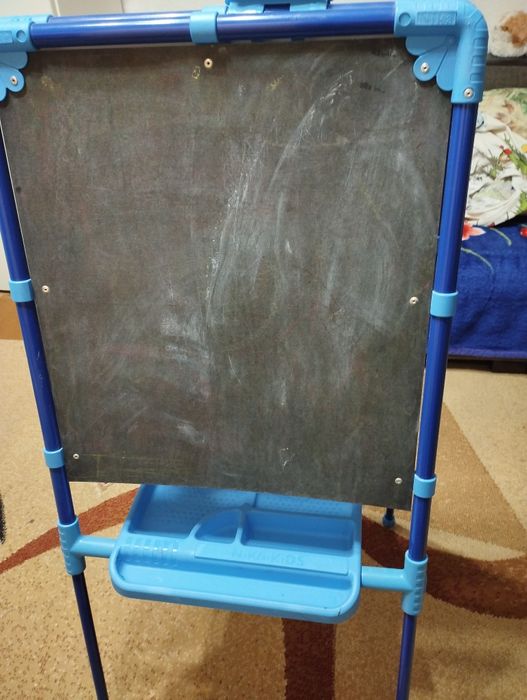 Продам мольберт для рисования