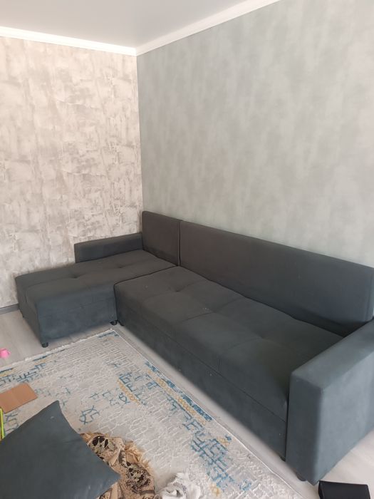 Диван угловой в хорошем состоянии