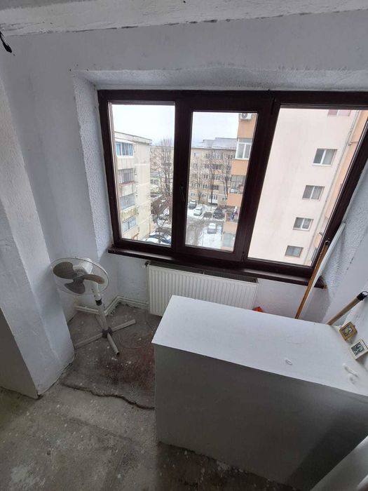 Vand garsoniera la etaj intermediar 4 din 5