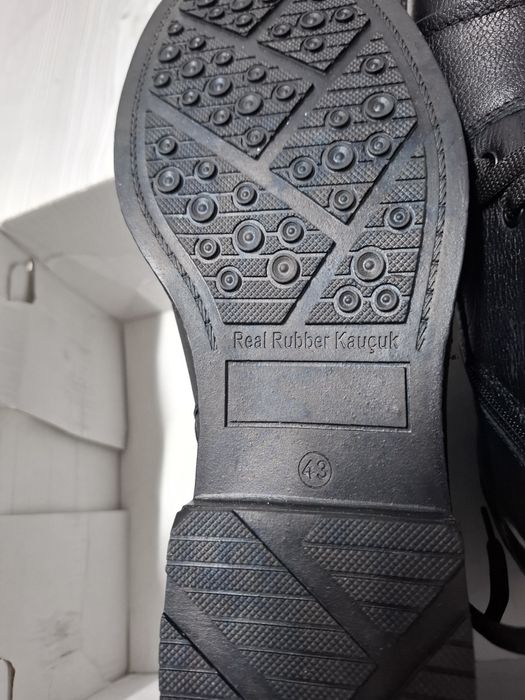 Ghete piele înblănite