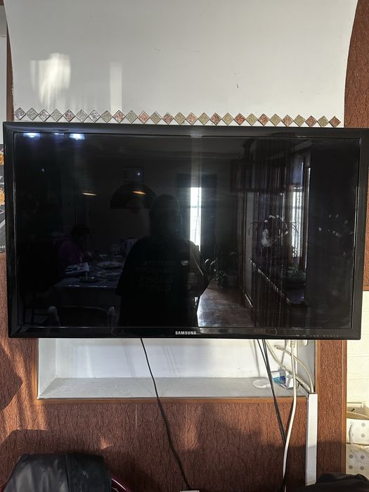 Продам телевизор