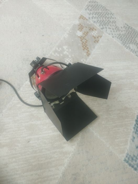 Светильник для фотостудия