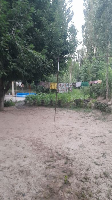 Bostonliq tumani Qziltuda hovli sotiladi