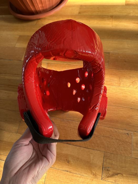 Шлем для единоборств