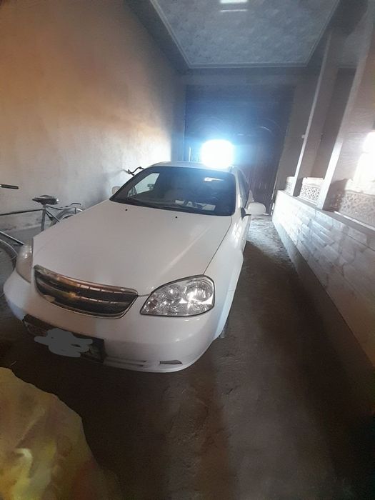 Lacetti 1.8 Avtomashina sotiladi