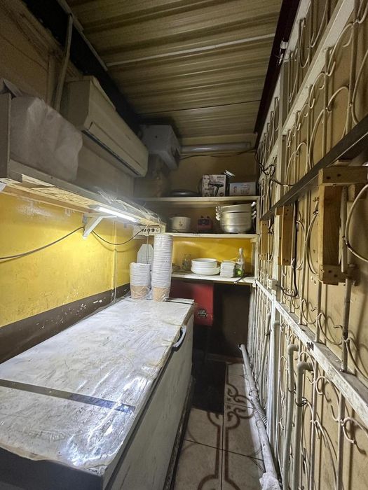 Действующее кафе с летником