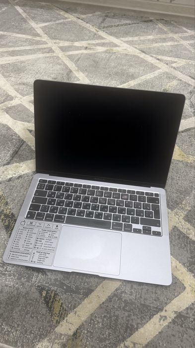 Macbook air 13, 2020, M1, 8/256
