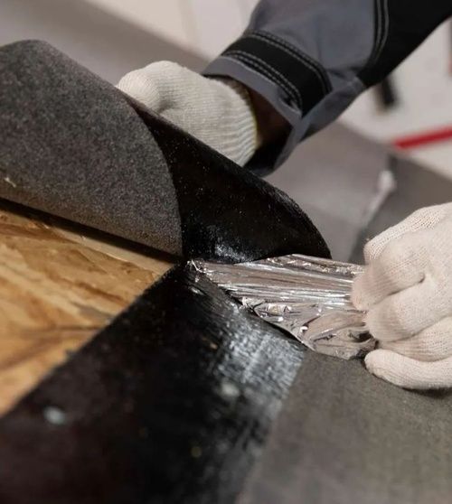 Черепица учун узи йпишадиган гидроизоляция толи. Поткладочный ковйор