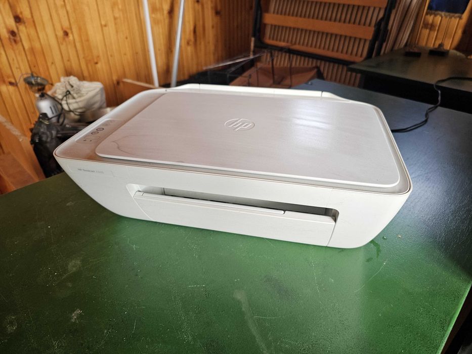 Imprimantă multifuncțională HP DeskJet 2320, color, scaner copiator A4