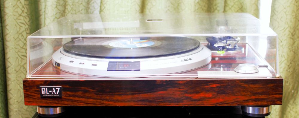 Проигрыватель виниловых дисков Victor QL-A7