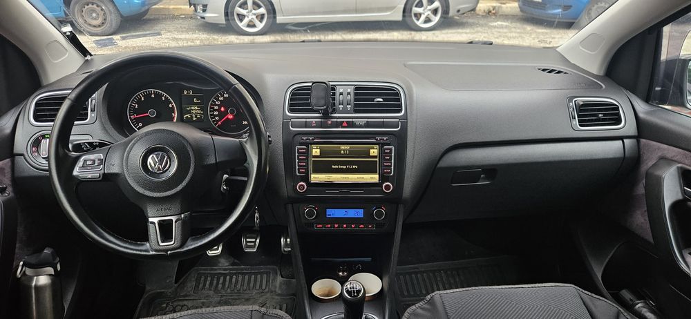 Wv polo 6 R 1,4 бензин  85кс. навигация,климатроник