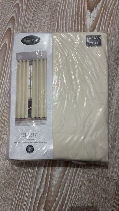 Set draperii crem noi sigilate 168x229