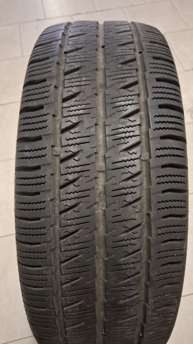 Зимна бусова гума BestDrive 235 65 16C