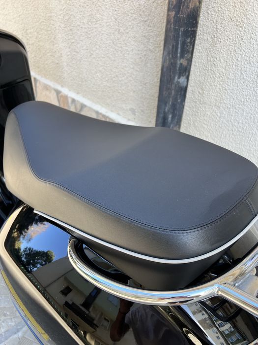 Скутер Vespa Super GTS 300