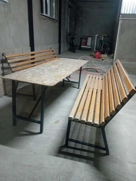 Продам стол стулья