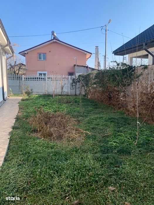 Valul Traian- Casă P+M,5cam 2bai 400 mp gaz preț.160.000 euro