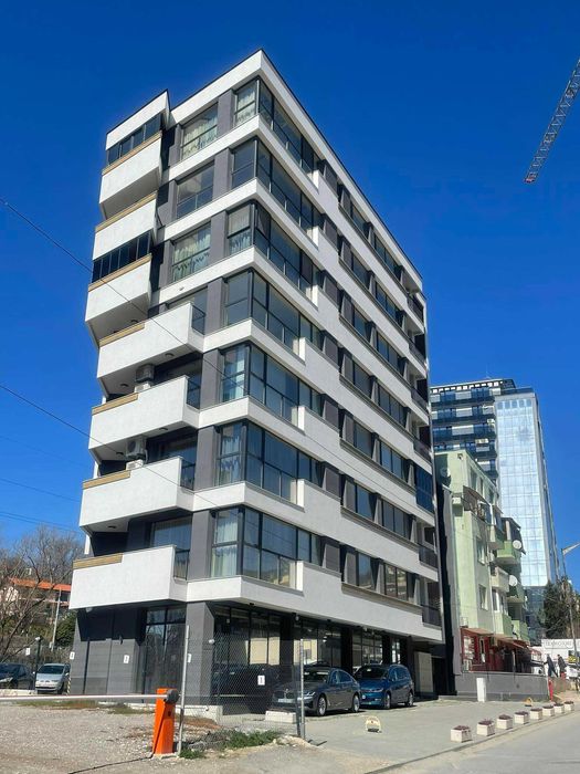 Продава се Двустаен апартамент в Варна, Изгрев - 63 кв.м за 2950 €/кв.м - Снимка #9