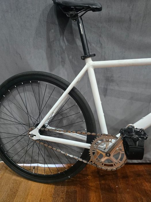Fixed gear Modric