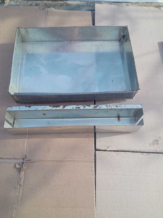 Продам кормушки для пчел