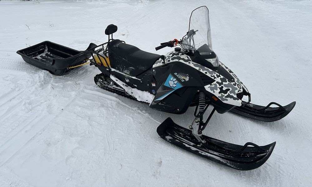 Продается снегоход барыс