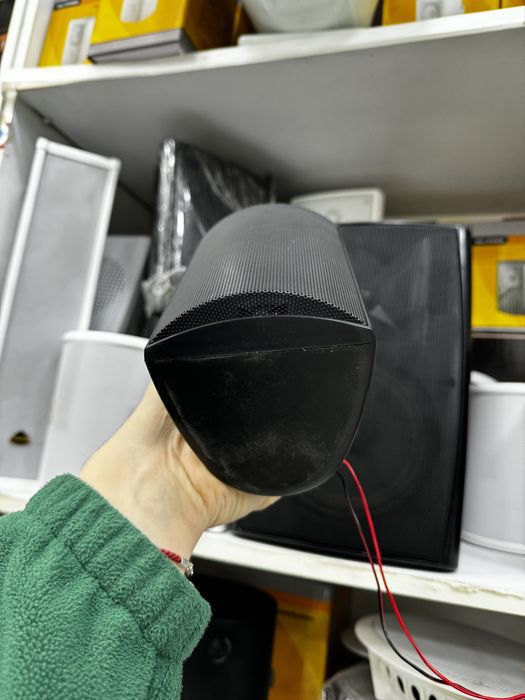 Потолочные и навесные динамики, фоновая акустика для заведений