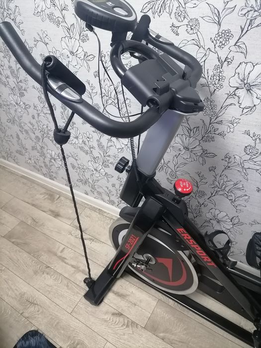 Велотренажёр вертикальный