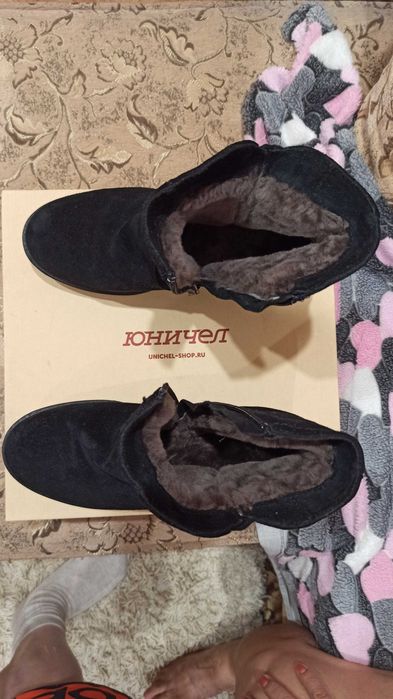 Женские зимние ботинки