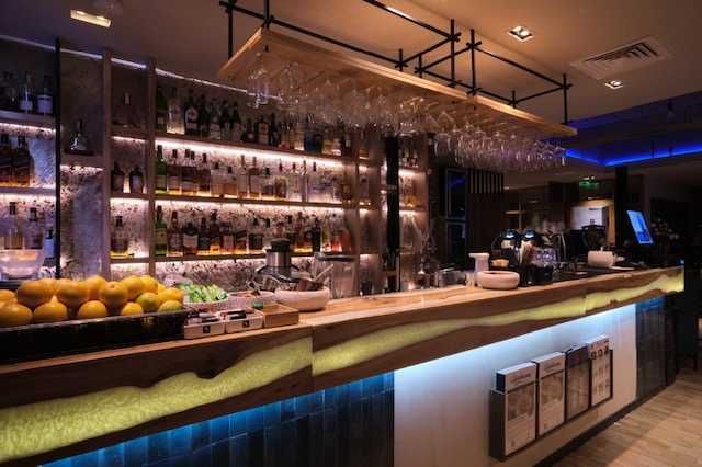 Restaurant functional complet utilat de vanzare - Pipera - Erou iancu Nicolae. Preluare afacere.