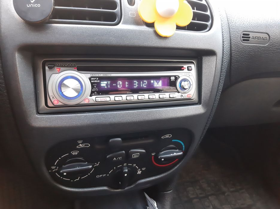 MP3-CD-авто радио KENWOOD - Като Ново