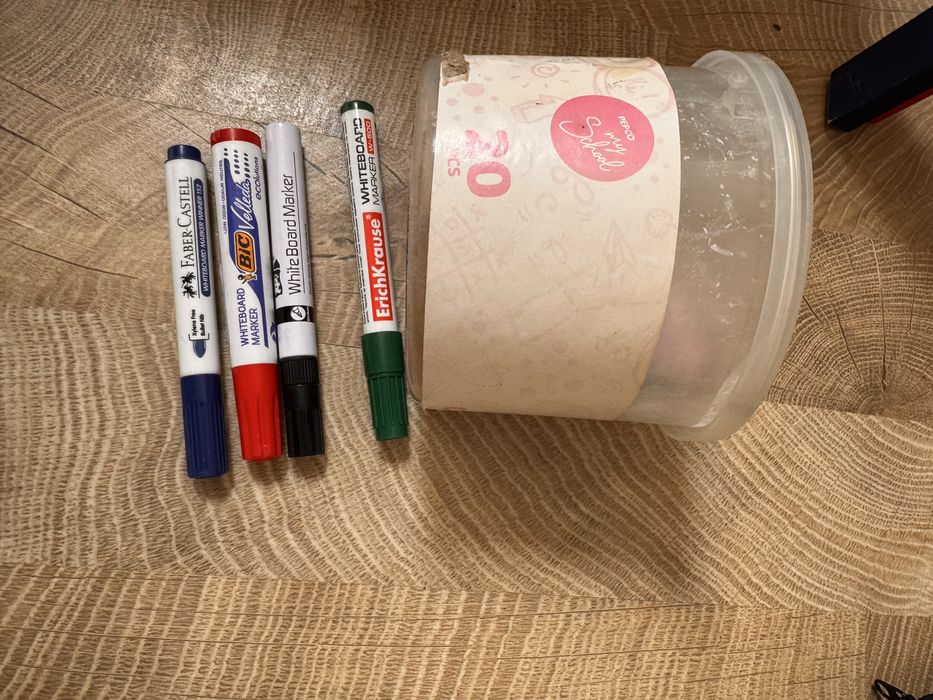 Tabla alba neagra cu stativ cu accesorii