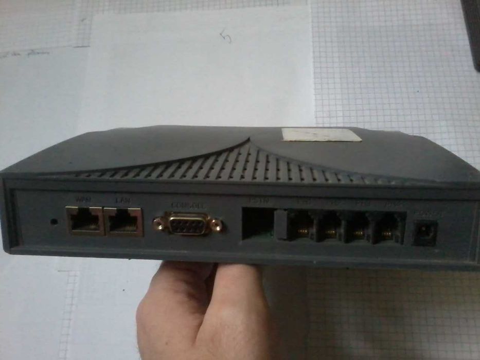 Router / routere vechi scoase din uz/ switch