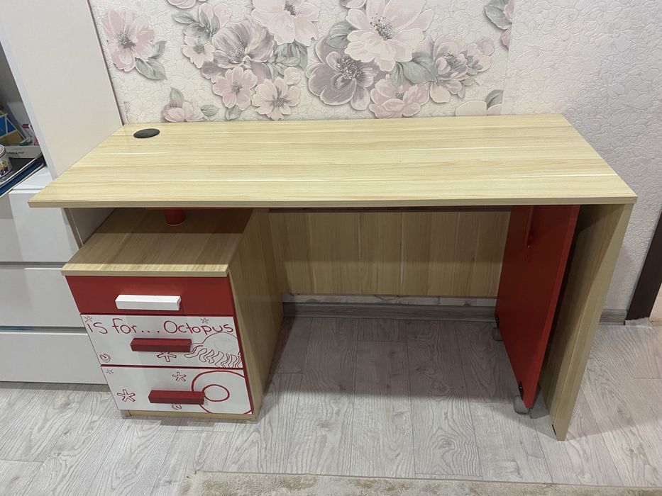 Стол письменный бу