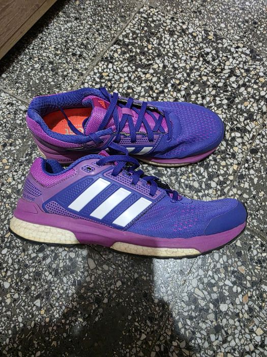 Маратонки найк...