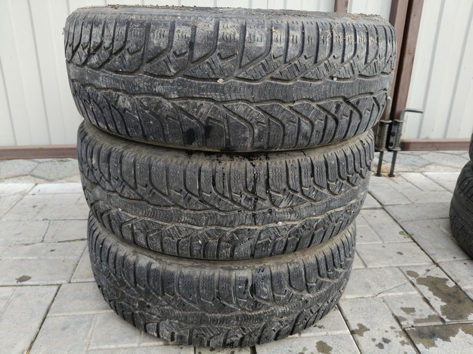 Продам шины на 15