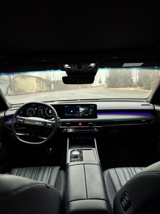 Kia k8 2025 signature black hybrid