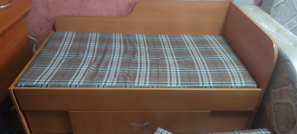 Подростковый диван