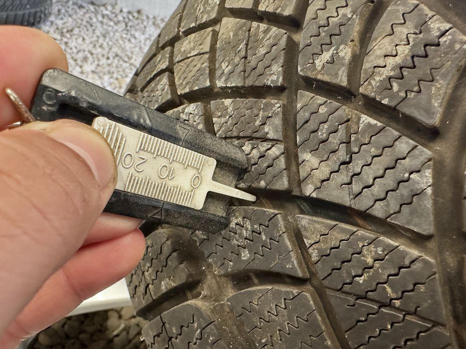 Оригинални 17 джанти от Audi 5x112 Et25, 7J със зимни гуми 235/55 Dunlop
