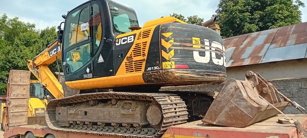 Excavator senile JCB JS130