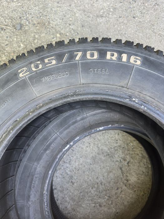 Резина нива 205/70 R 16