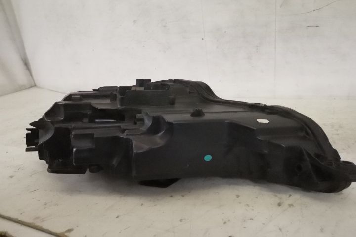 Фар Дясно Оригинален Пълен Лед В Добро Състояние Ауди А3 4 (8Y) / Audi