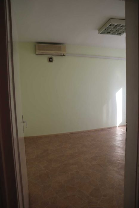 Продава се Тристаен апартамент в Хасково, Дружба 1 - 74 кв.м за 1082 €/кв.м - Снимка #14